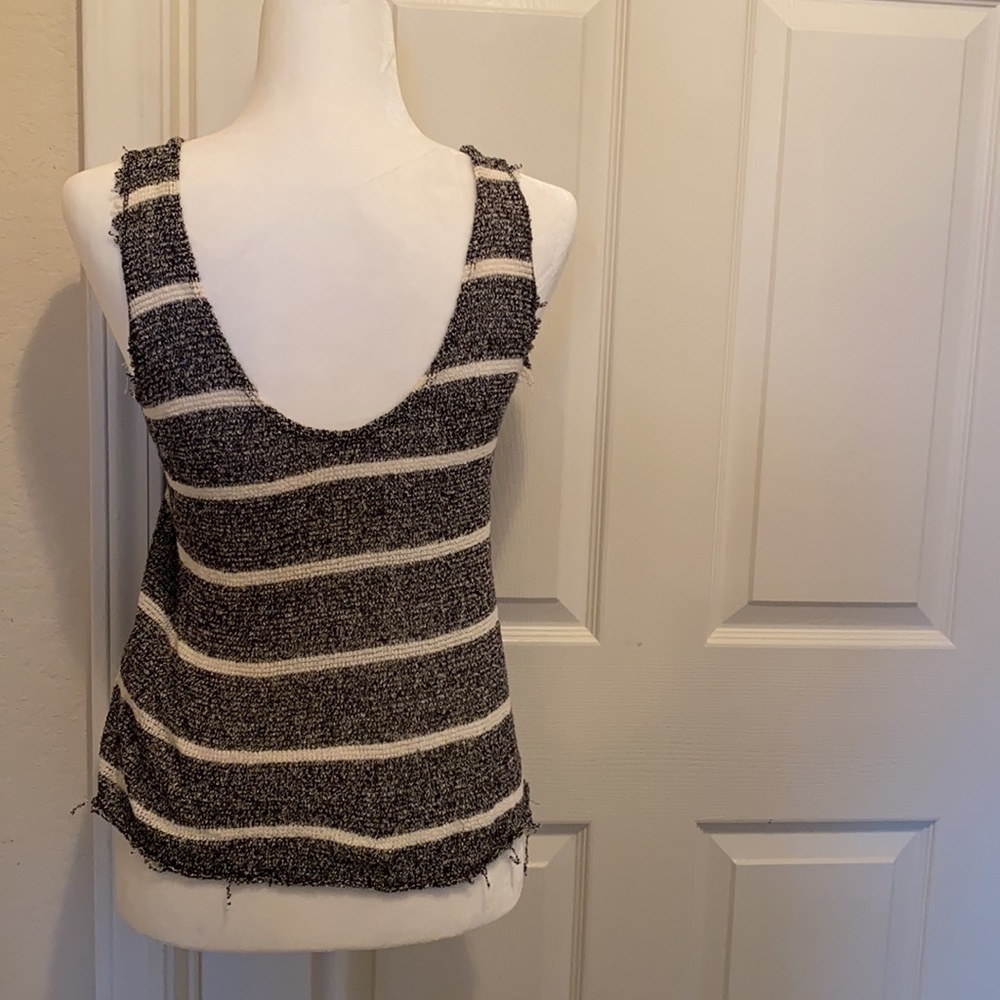 Zara Striped Sleeveless Blouse with Rough Edges - Picture 3 of 3